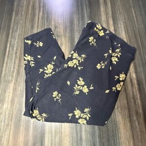 Torrid Floral Print‎ Crop Leggings Pants Casual Comfy Everyday Black Size 4
